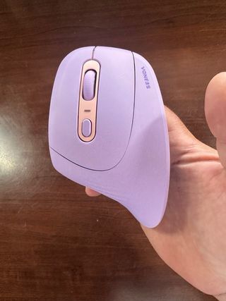 Seenda Ratón ergonómico con jiggler  Ratón vertical inalámbrico con conexión multidispositivo Bluetooth o USB reduce la tensión de la muñeca clic silencioso compatible con PC portátil Mac