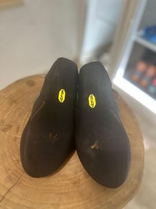 Pies Gato Decathlon, suela Vibram, 35