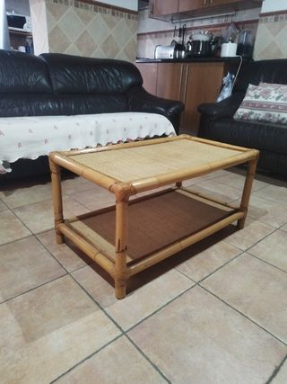 Mesa centro mimbre vintage. Medidas 45x80 alto 40