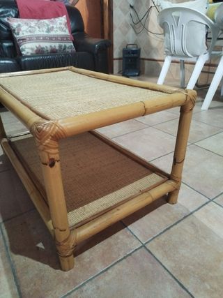 Mesa centro mimbre vintage. Medidas 45x80 alto 40