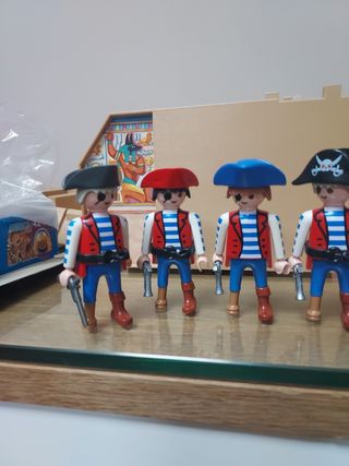 Playmobil Piratas - 5 Figuras