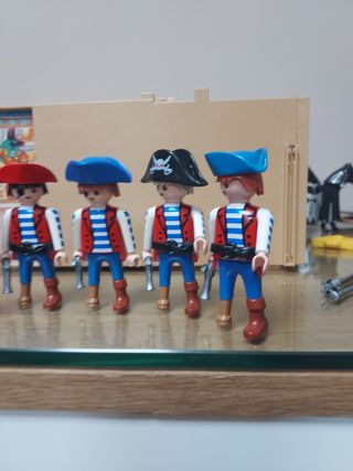 Playmobil Piratas - 5 Figuras