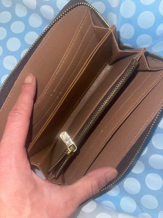 Cartera Louis Vuitton marrón 