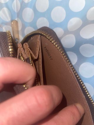 Cartera Louis Vuitton marrón 