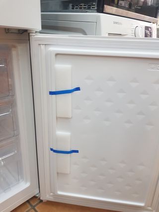 Nevera Cecotec 180x54x57 No Frost