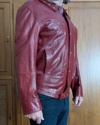 Cazadora piel hombre color burdeos