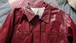 Cazadora piel hombre color burdeos