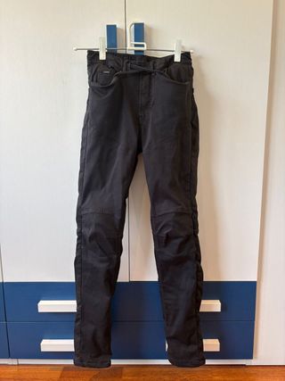 PANTALON MOTO COMO NUEVO