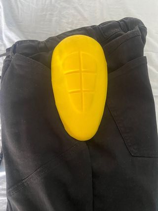 PANTALON MOTO COMO NUEVO