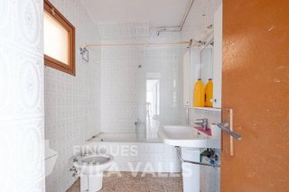 Edificio en venta en Sant Feliu de Codines