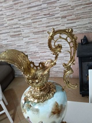 Jarrón cerámica y bronce antiguo