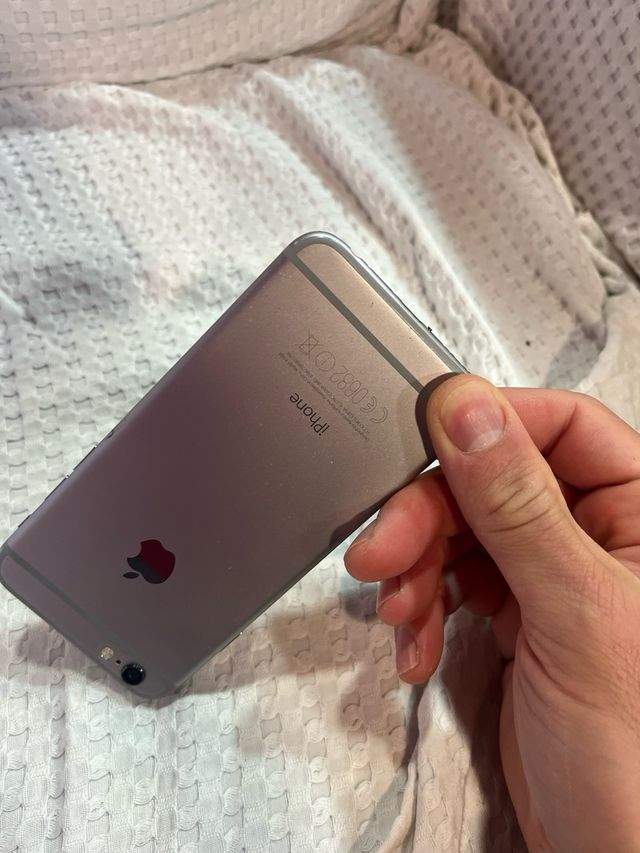 iPhone 6 Silver - Ottime condizioni dell'argento