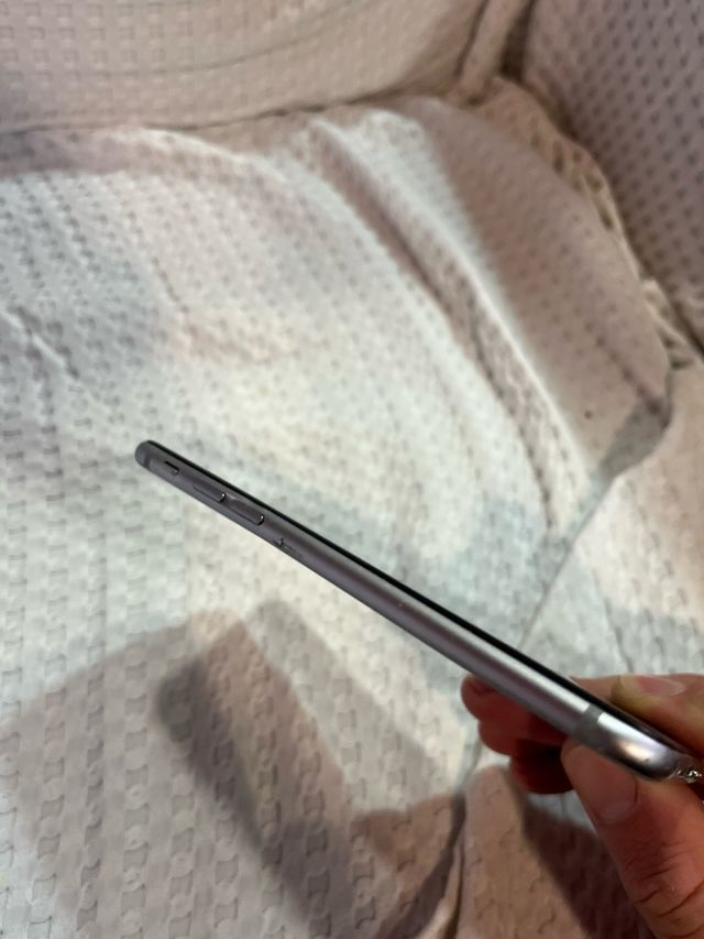 iPhone 6 Silver - Ottime condizioni dell'argento