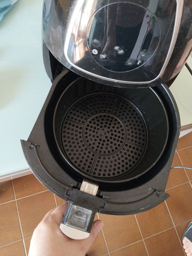 Friggitrice ad aria senza imballaggio