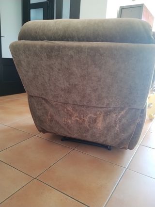 Sillón reclinable marrón