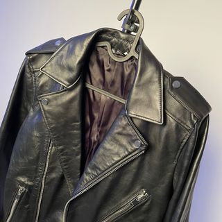 Cazadora cuero piel estilo biker