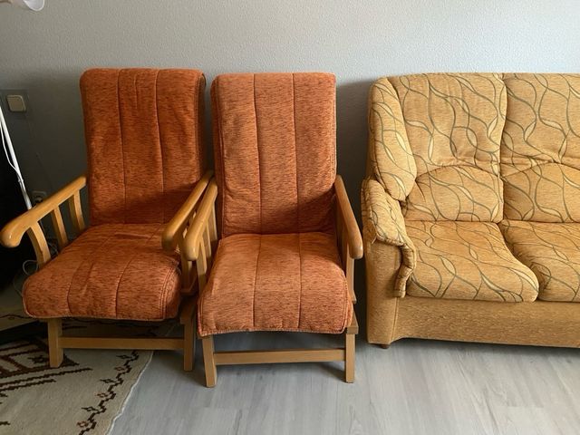 Vendo sofas y dos mecidoras 