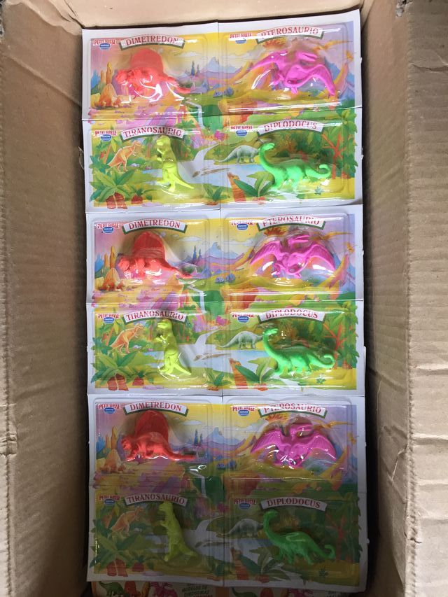 DANONE DINO-GOMAS NUEVAS EN SU BLISTER-.