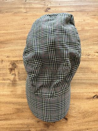 Cappellino con visiera 