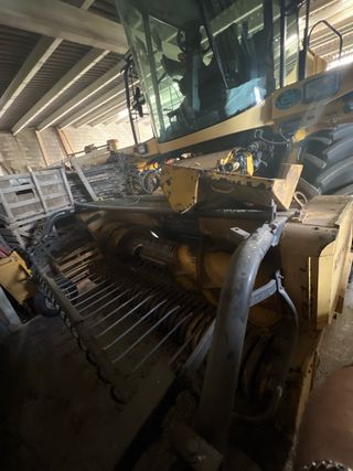 Recolectora New Holland FX38