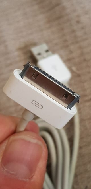 Cable USB 30pin iPhone antiguo