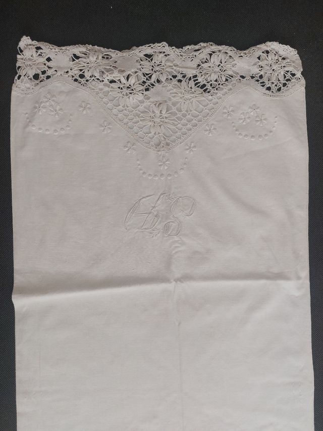 Funda de almohada antigua 