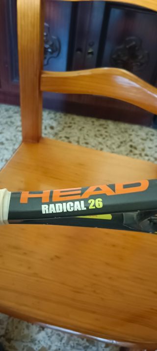 Raqueta Head Radical 26