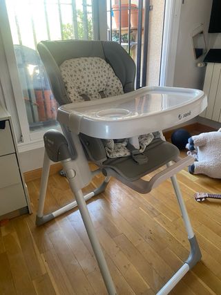 Silla Jané milá practicamente nueva