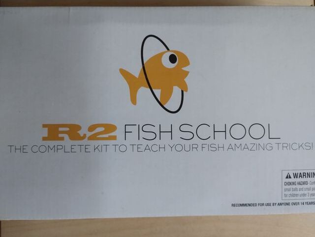 Sistema de entrenamiento para peces (Acuario)