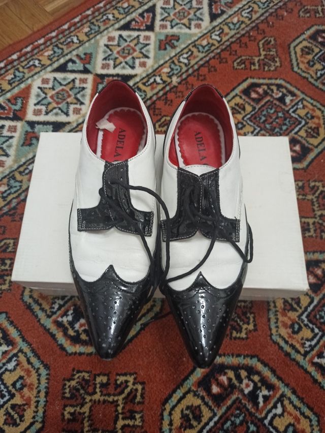 Scarpe vintage in pelle bicolore