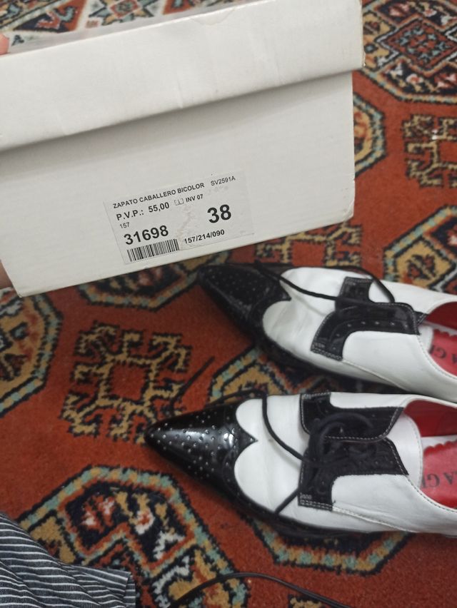 Scarpe vintage in pelle bicolore