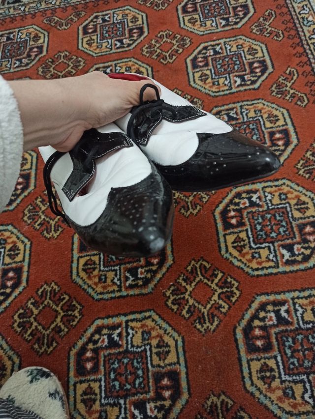 Scarpe vintage in pelle bicolore