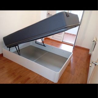 Canapé abatible blanco + 2 mesitas