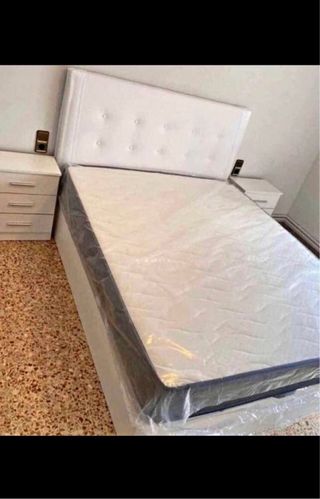 Canapé abatible blanco + 2 mesitas