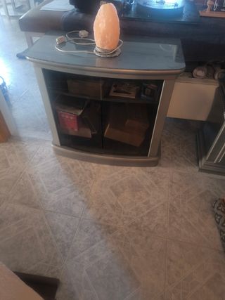 Mueble televisor  en buen estado