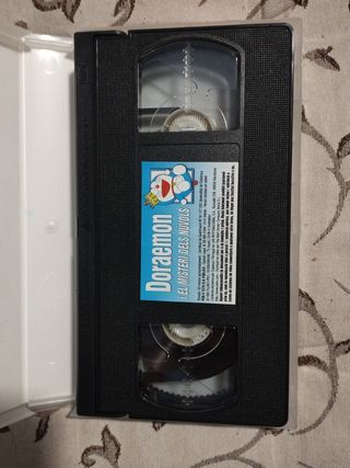 Doraemon i el misteri dels núvols.