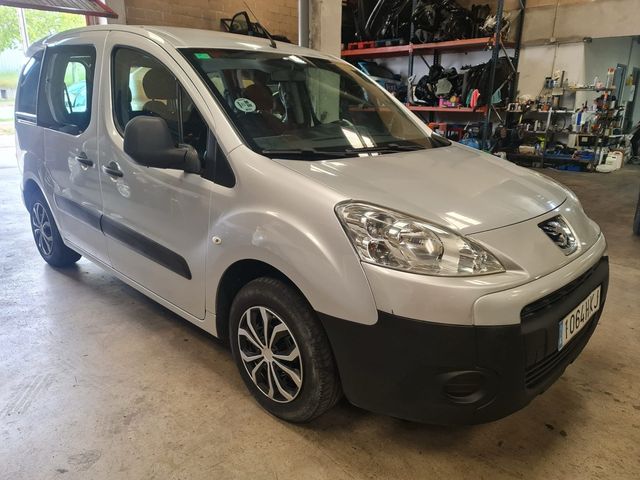 Peugeot Partner 2012