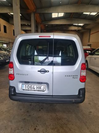Peugeot Partner 2012