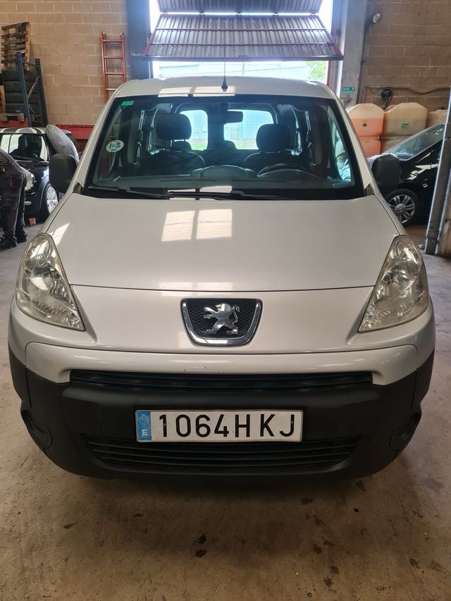 Peugeot Partner 2012