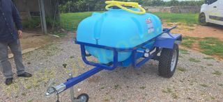 TINAS ARRASTRADAS PARA TODO TERRENO DE 1000 LITROS