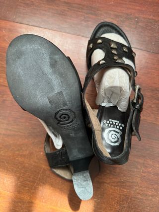 Sandalias Úrsula Mascaró negras