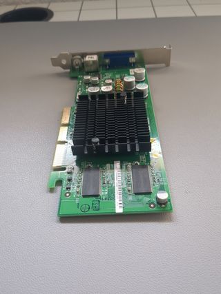 Tarjeta gráfica v9520 Magic t