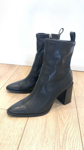 Botines negros tacon Mango