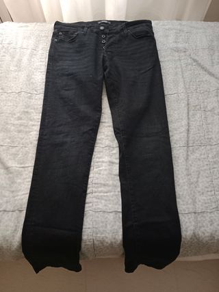 Pantalón Jack Jones talla 34.