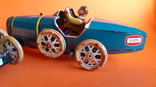 2 Auto d'epoca in latta Bugatti (2)