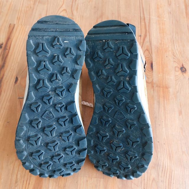 Botas montaña Quechua marrón, talla 35