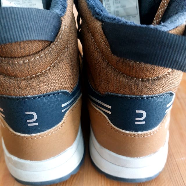 Botas montaña Quechua marrón, talla 35