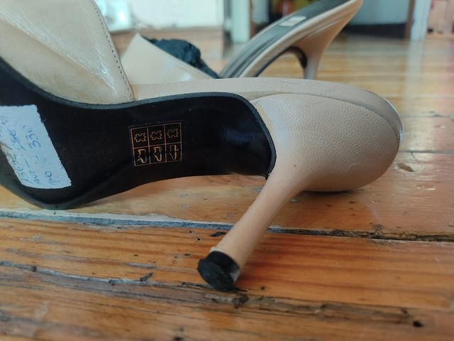 Sandalias Mara beige de tacón