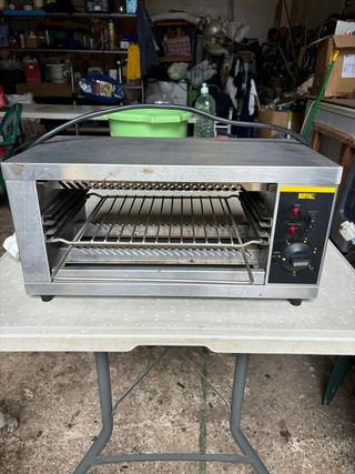 Salamandra. Tostador