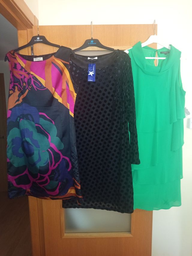 3 Vestidos: Multicolor, Verde